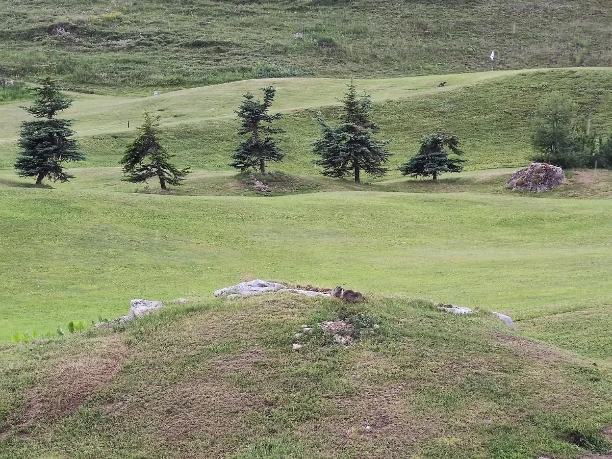 Chalet Club Val Claret تينْيِ 0*,